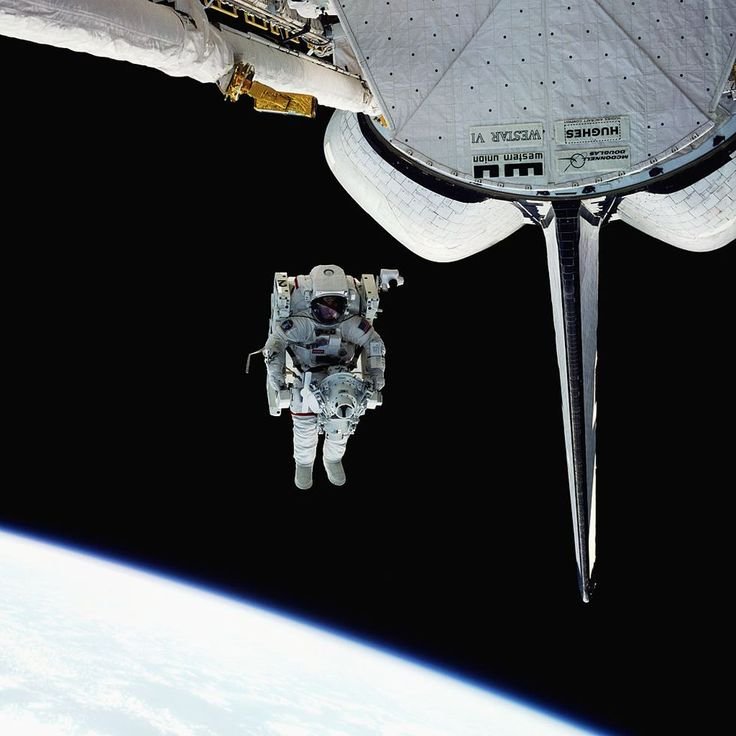 Historic Untethered Spacewalk: Bruce McCandless's Bold Leap